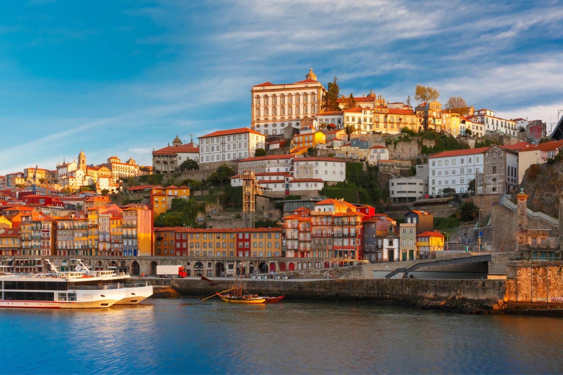 Fiscalité assurance vie non résident habituel Portugal